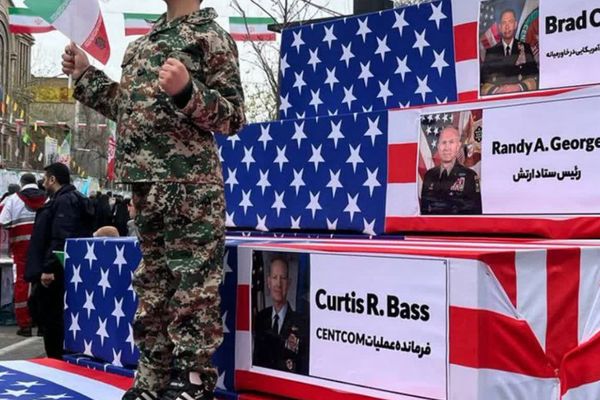 مراسم ۲۲ بهمن و تلاش حکومت برای بازسازی تصویر خود زیر سایه بحران فزاینده مشروعیت