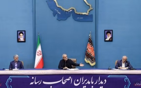 اظهارات ضد و نقیض پزشکیان درباره چشمانداز مذاکره با غرب