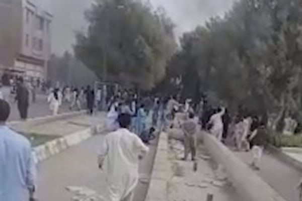 Protests Death Toll Rises To 304; Tehran Youths Call For More Demos
