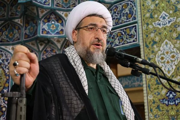 نماینده خامنهای در آذربایجان شرقی: فرهنگهای خارجی مانند هندو، چینی و غربی در حال نفوذند