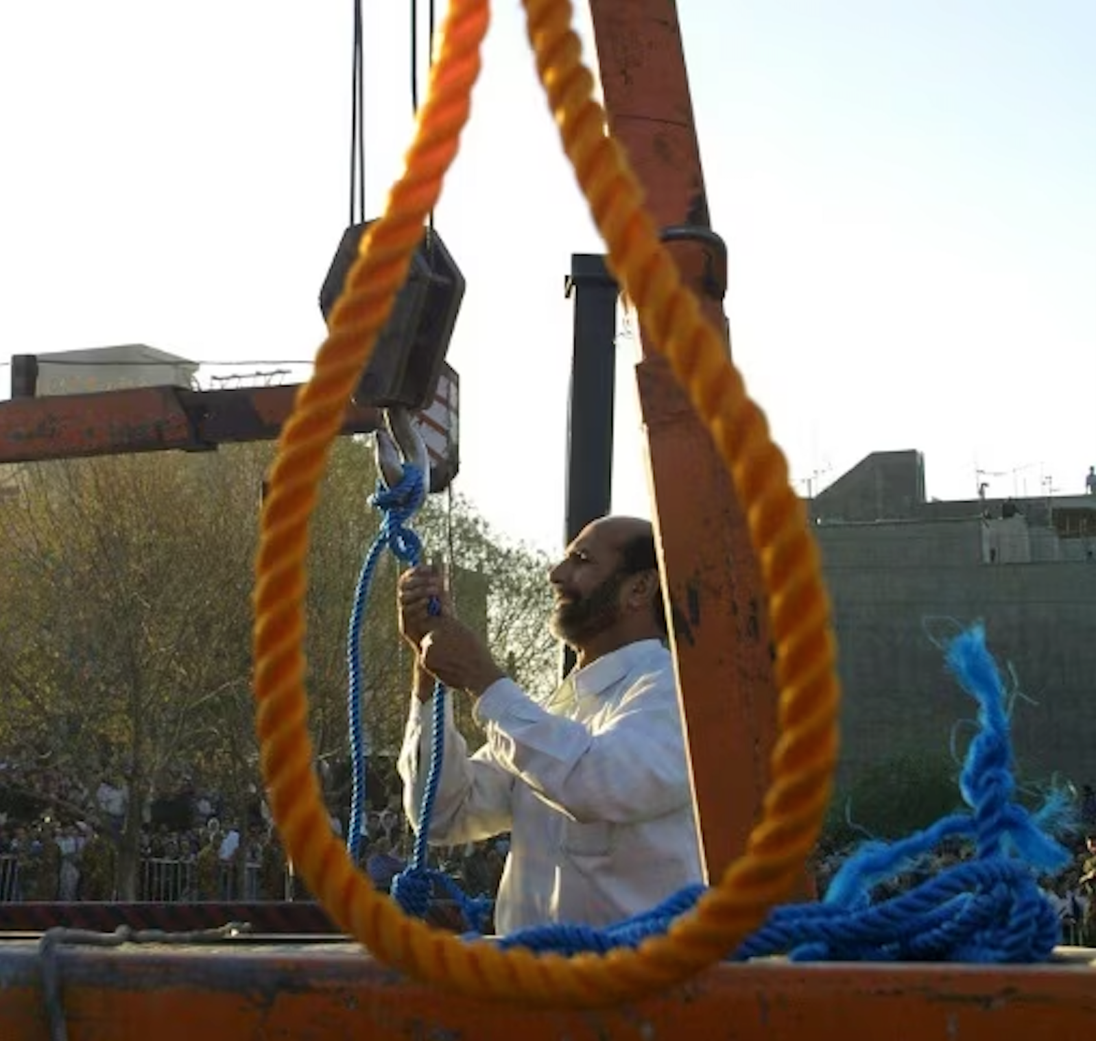 حقوقيون: نظام طهران يقمع الإيرانيين بـ"الإعدام".. وأكثر من 400 حالة في 7 أشهر