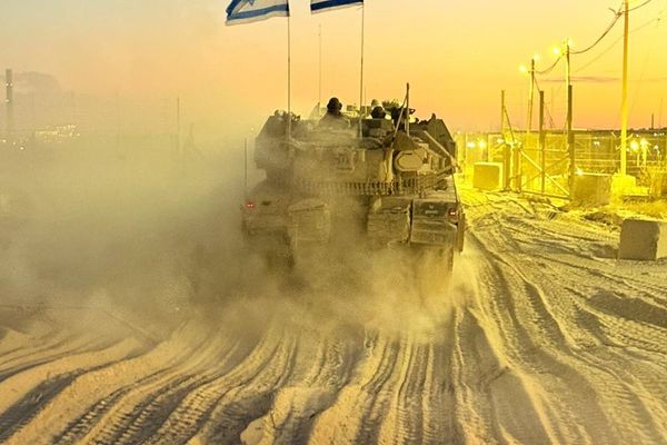 اسرائیل عقبنشینی مرحلهای از غزه را آغاز کرد