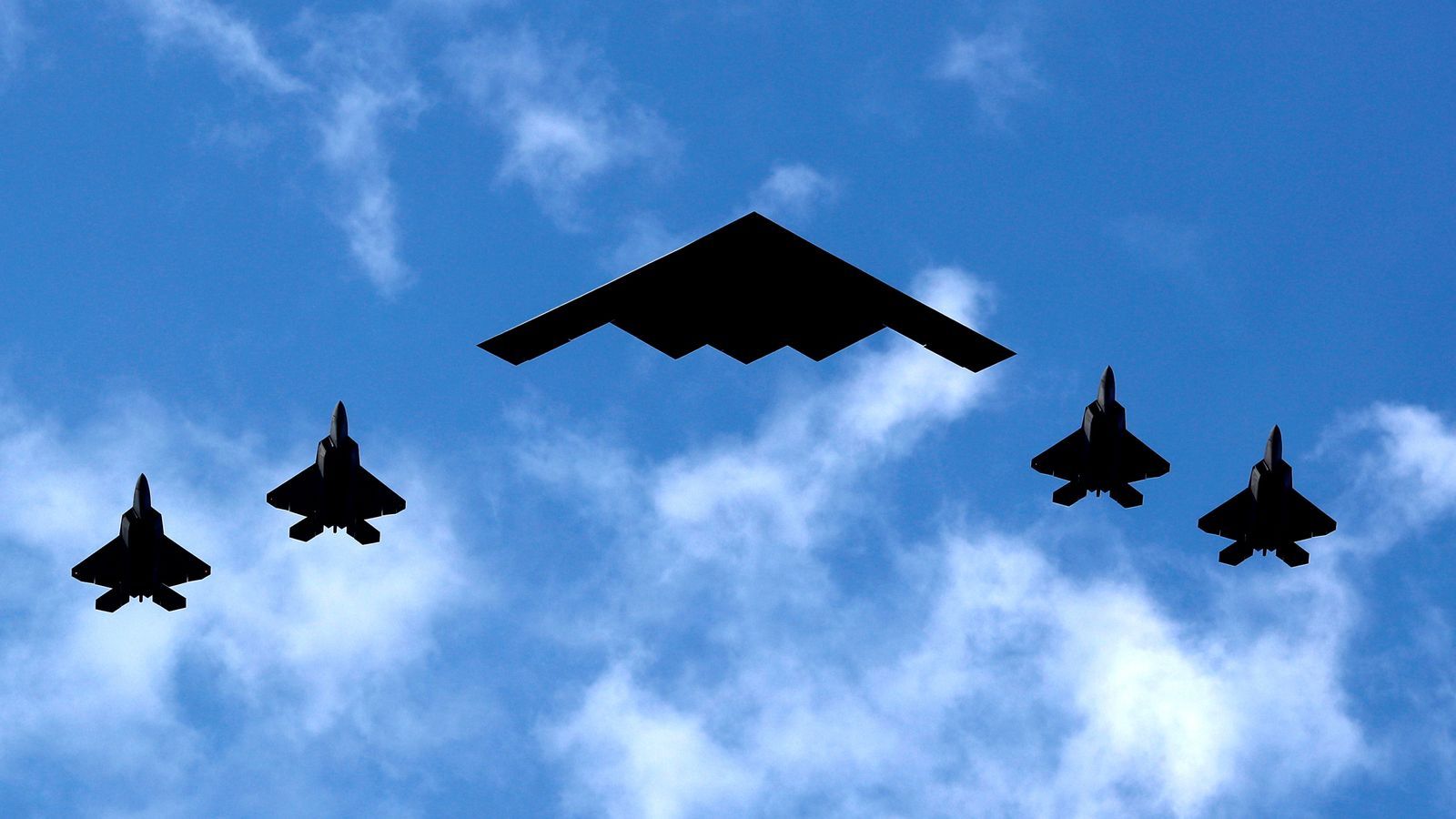 فرمانده ارشد سنتکام گزینه‌های نظامی علیه جمهوری اسلامی را به ترامپ داد