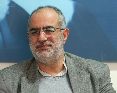 حسامالدین آشنا: مصاحبه ظریف در قالب برنامهسازی غیر محرمانه انجام شده بود