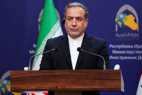 Iran questions Europe's right to reinstate UN sanctions ahead of fresh talks