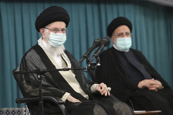 "رويترز": تم استبعاد "رئيسي" من قائمة الخلفاء المحتملين لخامنئي قبل 6 أشهر لتراجع شعبيته
