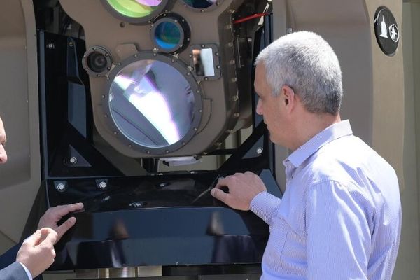 مسؤول سابق في "سي آي إيه": منظومة "شعاع الحديد" الإسرائيلية ستقوّض التهديدات الإيرانية