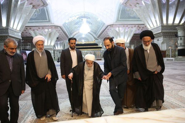 هل يملك النظام الإيراني الإرادة والقدرة على التحول إلى "دولة طبيعية"؟