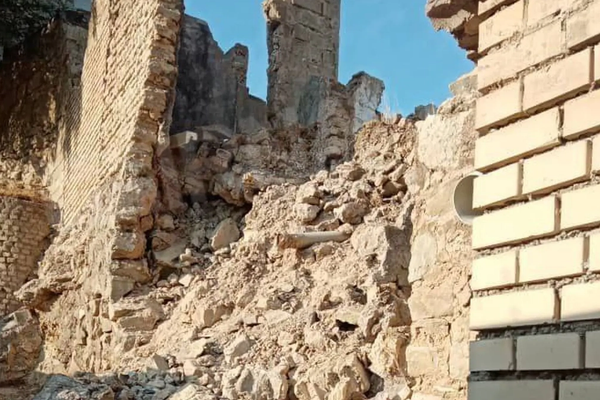 Strong earthquakes shake southern Iran causing injuries and damage