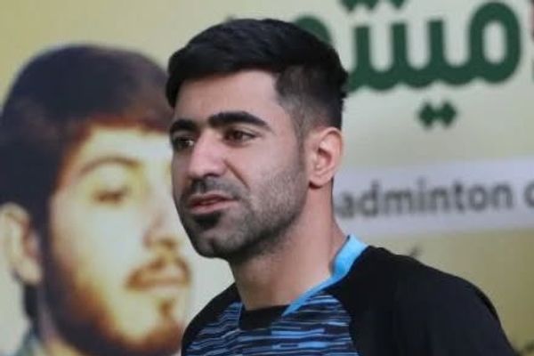 فرهاد زبرجدی در اعتراض به جنایات جمهوری اسلامی از تیم ملی بسکتبال با ویلچیر کنارهگیری کرد