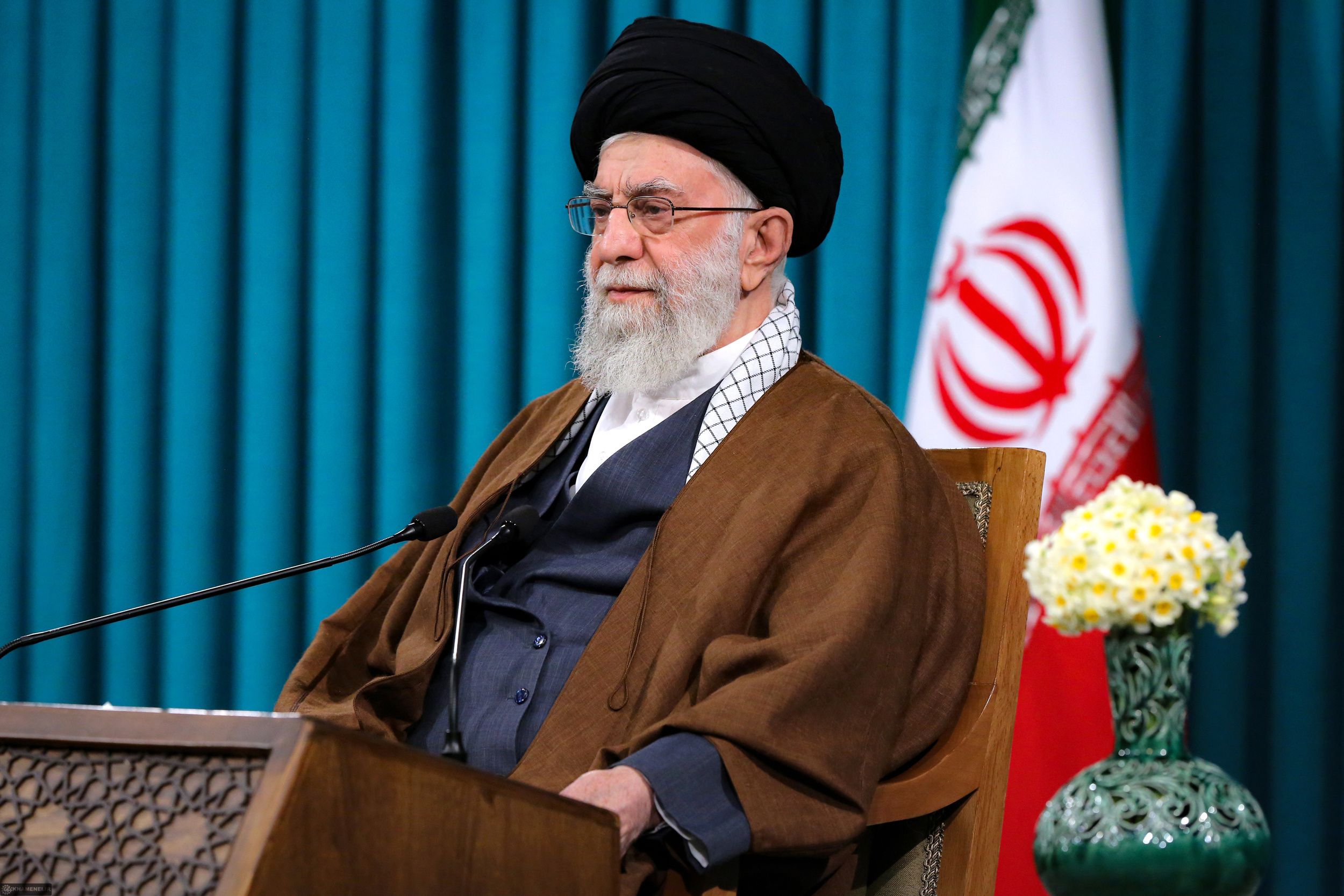 Khamenei Says Solving Iran's Economic Problems Soon 'Is Not Realistic'