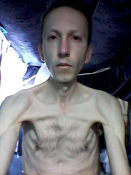 مهراننیا روز ۱۱ تیر این عکس را از همسرش در ایکس منتشر کرد و هشدار داد جان جلالی در خطر است