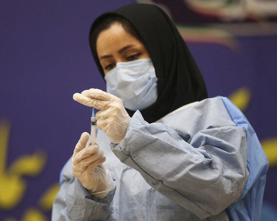 مشاور وزیر بهداشت: تاکنون دو میلیون دوز واکسن کرونا وارد کشور شده است