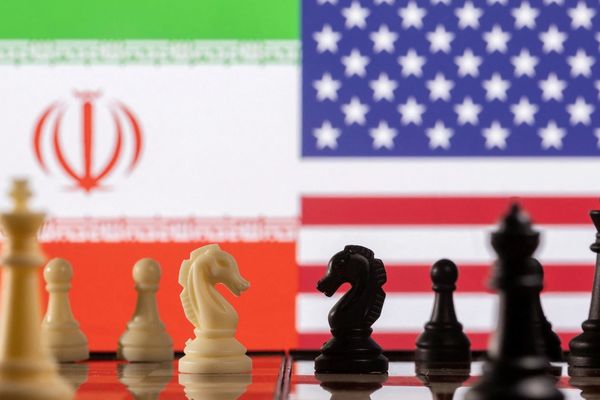 Iran Detains Another American, Complicating Prisoner Swap