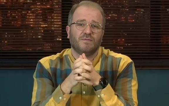 مجری صدا و سیما شادیکنندگان از مرگ رئیسی را «هرزه» خواند