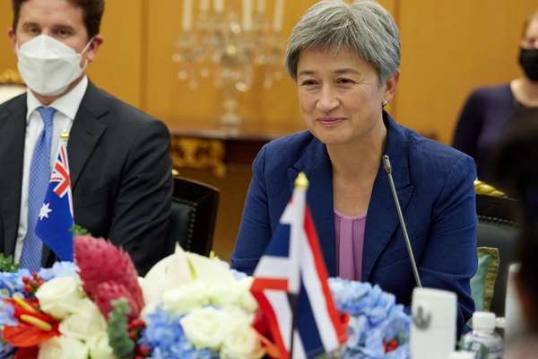 Australian FM Slams Crackdown On Iranian Protesters