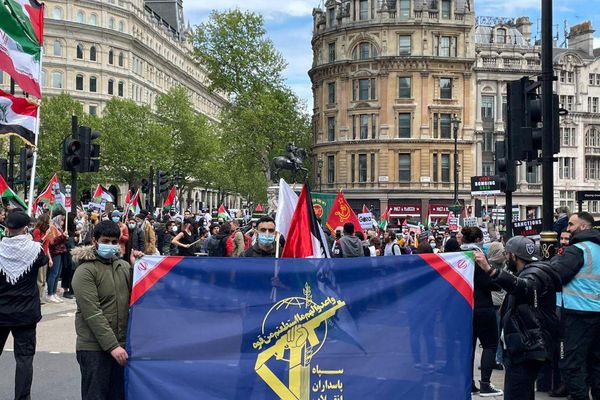 Iran's Guards grooming recruits to form sleeper cells in Britain - Express