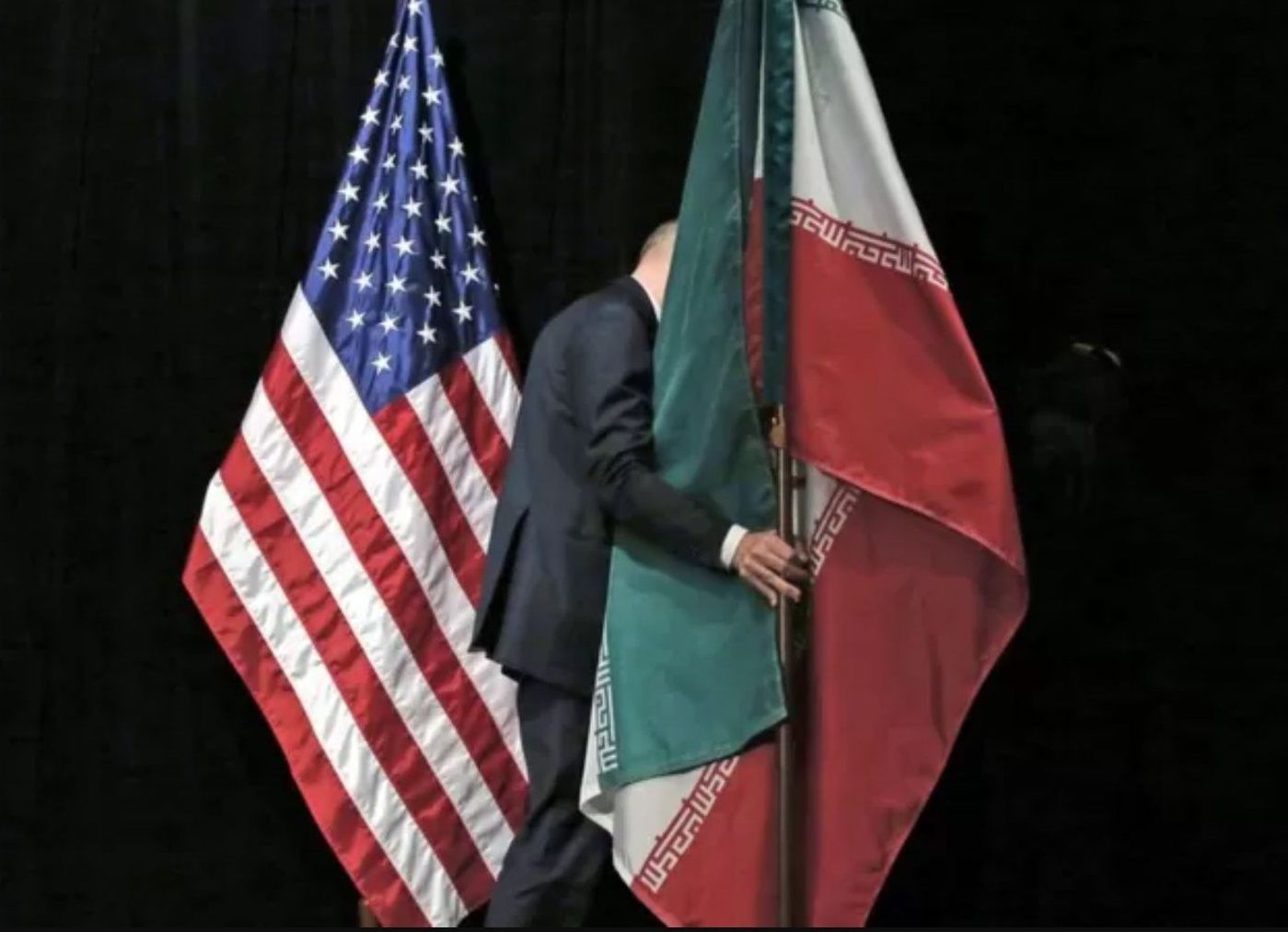 واکنش‌های اولیه جمهوری اسلامی به نامه ترامپ: «عملیات روانی» است