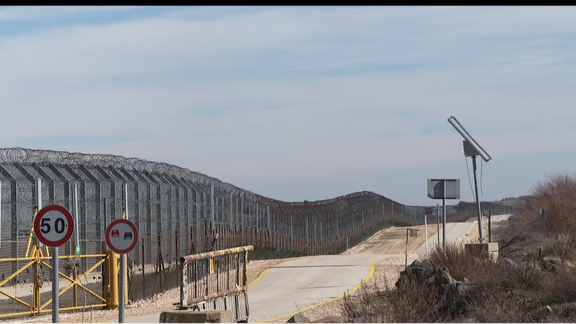 Israeli Syrian border fence