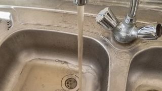 با وجود بحرانها و ناکارآمدی حاکمیت، مردم چه نقشی در سرنوشت خود میتوانند ایفا کنند؟