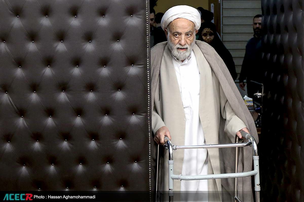 رییس ستاد اقامه نماز: مزه نماز را به دانش‌آموزان در مدارس بچشانید