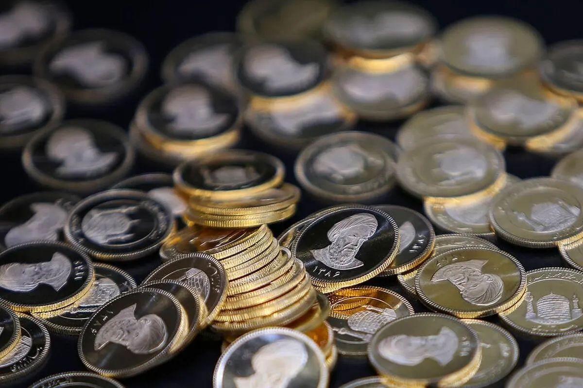 الدولار يتجاوز 118 ألف تومان.. قفزة قياسية جديدة لأسعار الذهب  والعملات في إيران