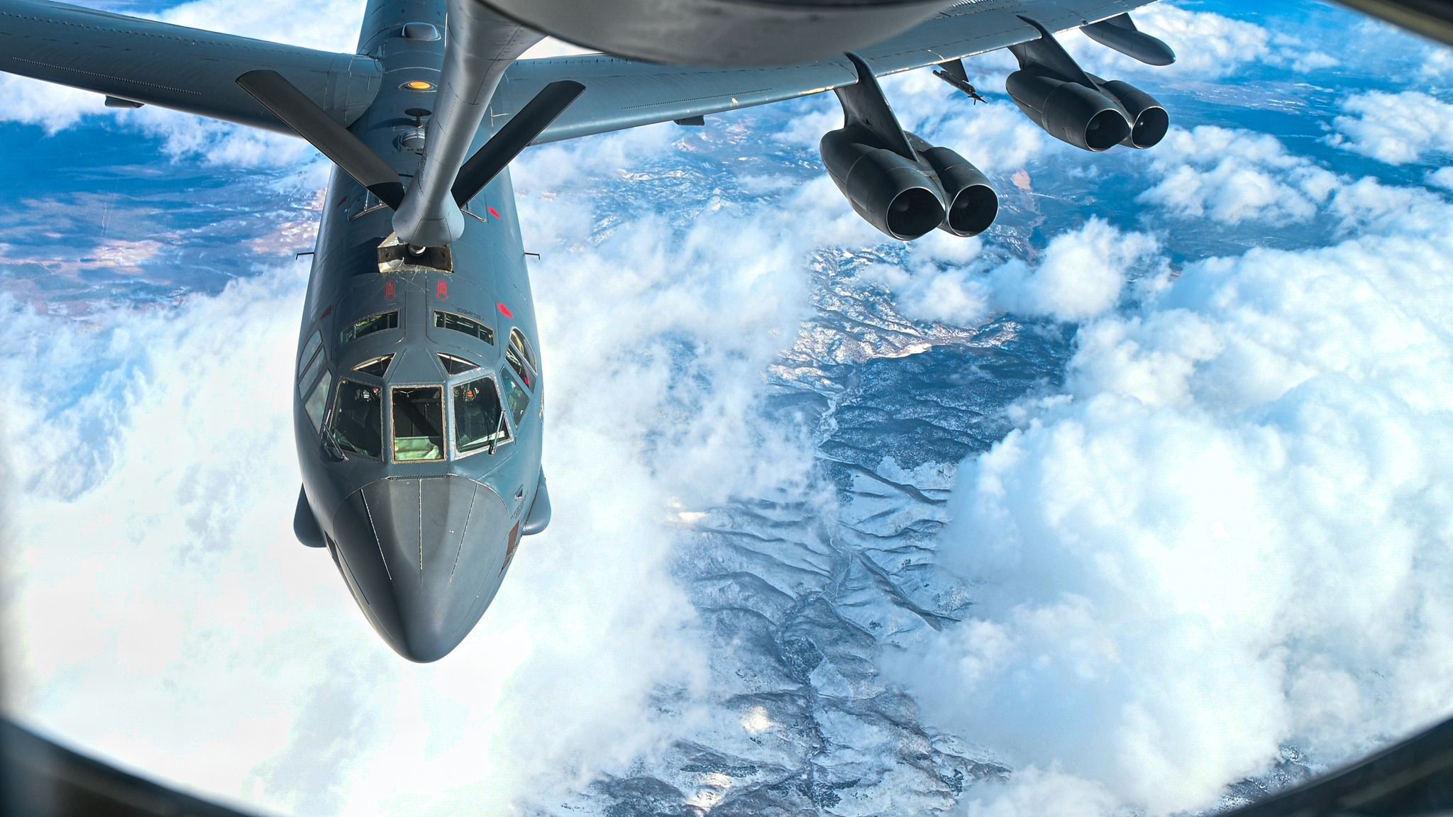 رویترز: آمریکا بمب‌افکن‌های بی-۵۲ را جایگزین بمب‌افکن‌های بی-۲ در دیه‌گو گارسیا می‌کند