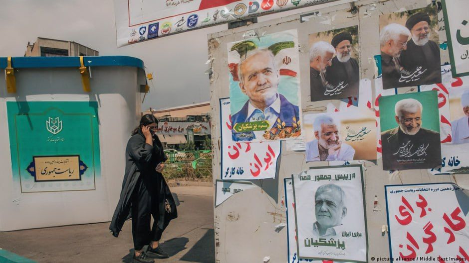 عشية الجولة الثانية.. شخصيات سياسية ومدنية تشدد على مقاطعة "الانتخابات الصورية" في إيران