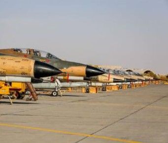 الجيش الإسرائيلي يعلن استهداف مقاتلات "إف-14" في مطار أصفهان