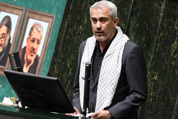 وزير إيراني: القضايا الاقتصادية معقّدة ولا يمكن حلّها بين "عشية وضحاها"