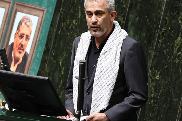 وزیر اقتصاد: مردم مطمئن باشند دولت اقتصاد را رها نکرده است