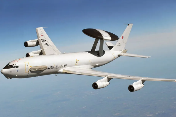 بلومبرگ: ناتو پروازهای خود را برای رصد ایران افزایش داده است