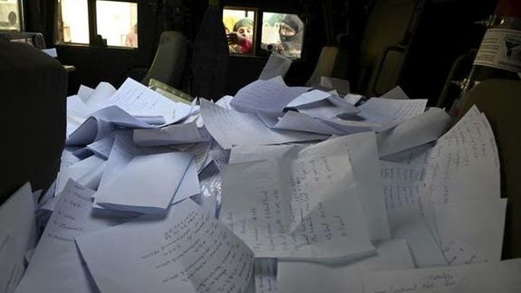 اطلاعات تماس کارکنان افغانستانی سفارت بریتانیا هنگام خروج جا مانده و به دست طالبان افتاد