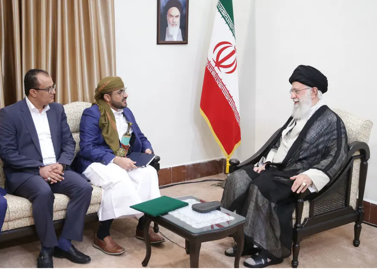 "التلغراف": الحوثيون يتدربون في إيران وخامنئي يشرف شخصيا على تجهيز عمليات هذه الجماعة