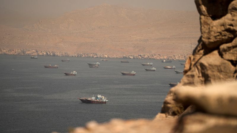 عبور تنها ۳ شناور از تنگه هرمز در ۳۱ شهریور؛ تردد همچنان زیر میانگین ۱۰ روزه است
