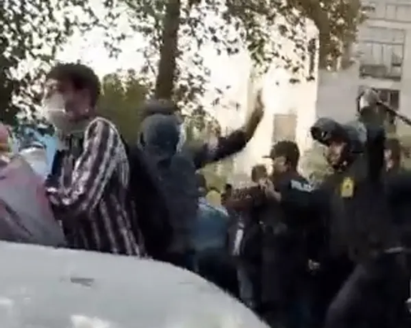 200 Lawyers Call On Canada To Support Iran Protests