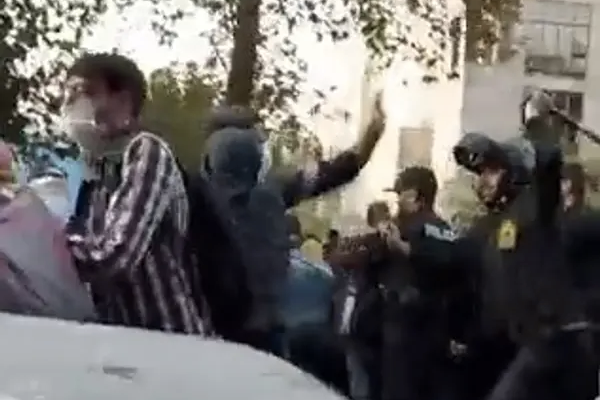200 Lawyers Call On Canada To Support Iran Protests