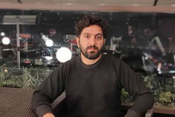Last Minute Calls To Save Two Political Prisoners In Iran From Hanging