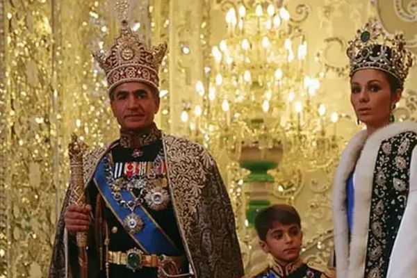 TV Series on Iran's Last Monarch in the Making