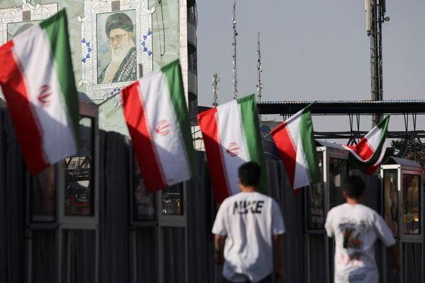 خشم شهروندان از «سیمکارتهای سفید»: سالهاست ما را از هر حقی محروم کردهاند