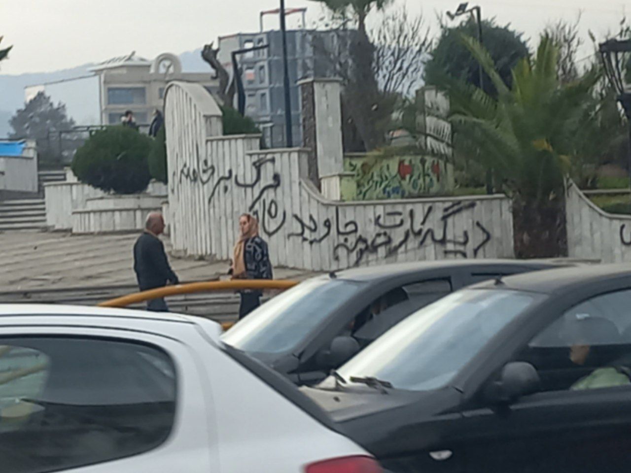 پیام مخاطب به ایران اینترنشنال: در لاهیجان حکومت نظامی برقرار است