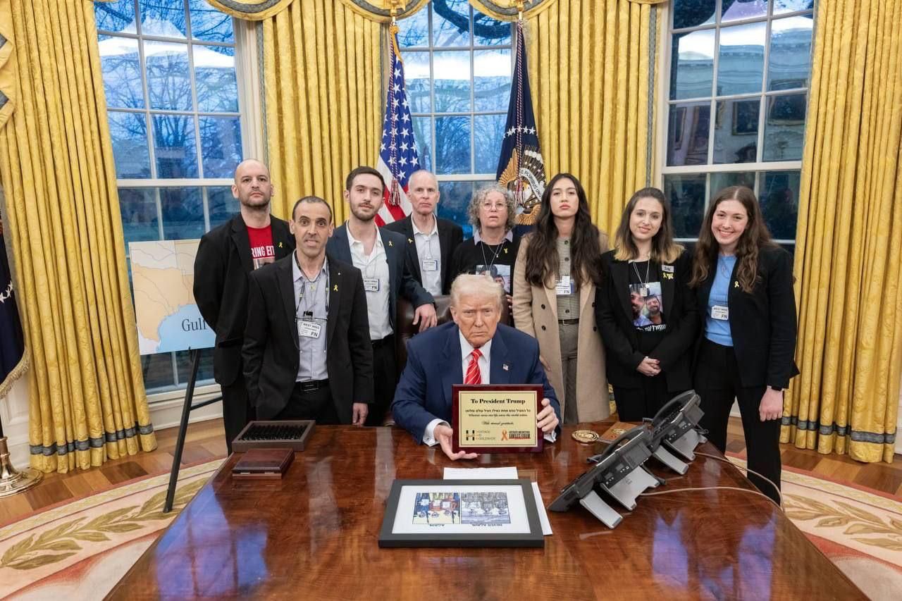 دیدار ترامپ با گروگان‌های آزاد شده 