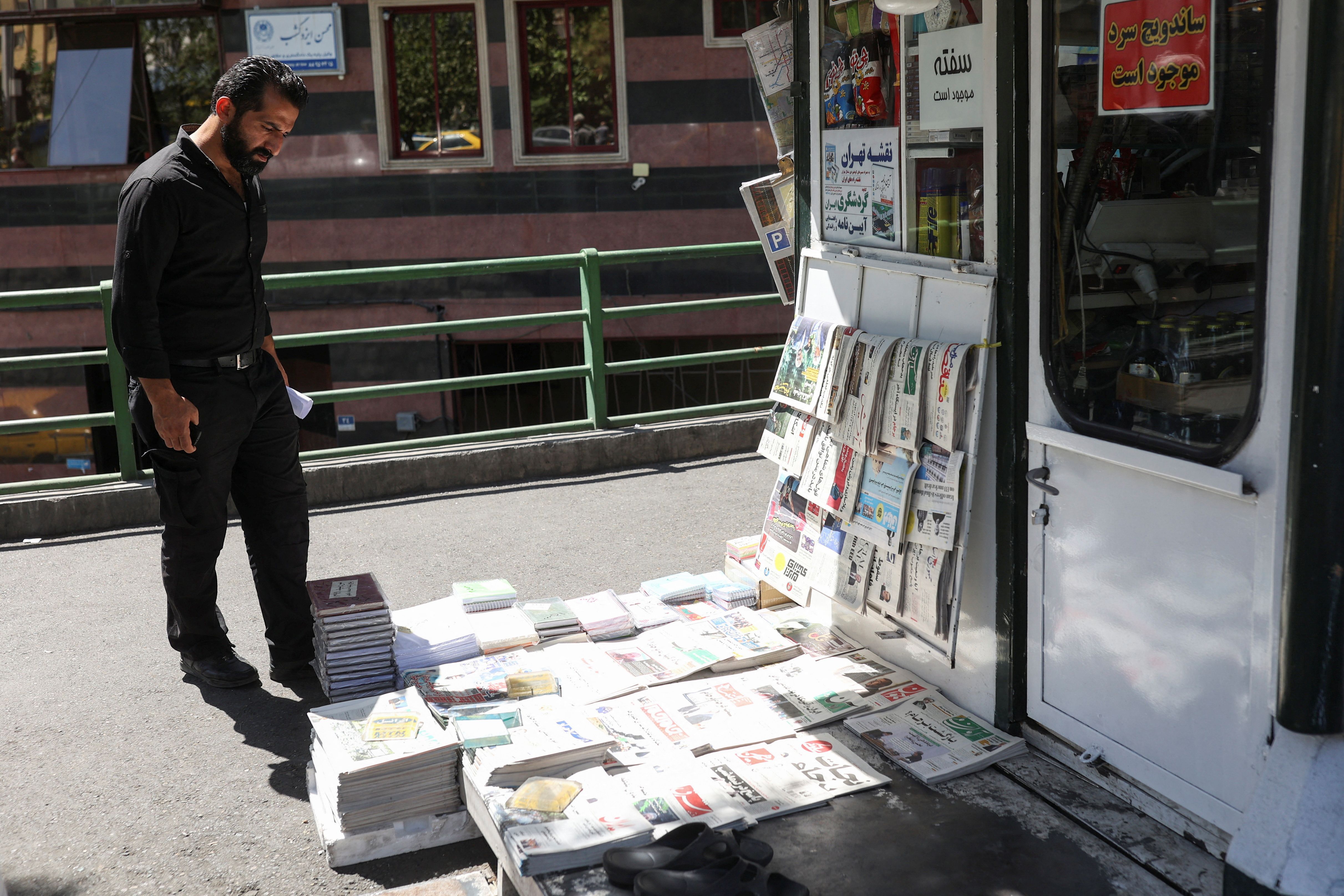 ادامه پنهانکاری جمهوری اسلامی درباره مذاکرات اتمی به بهانه بی‌اهمیت بودن جزییات برای مردم