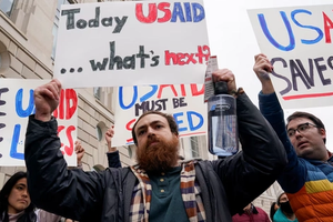 در پی توقف کمکهای خارجی آمریکا، صدها پیمانکار با بحران مالی مواجه شدهاند