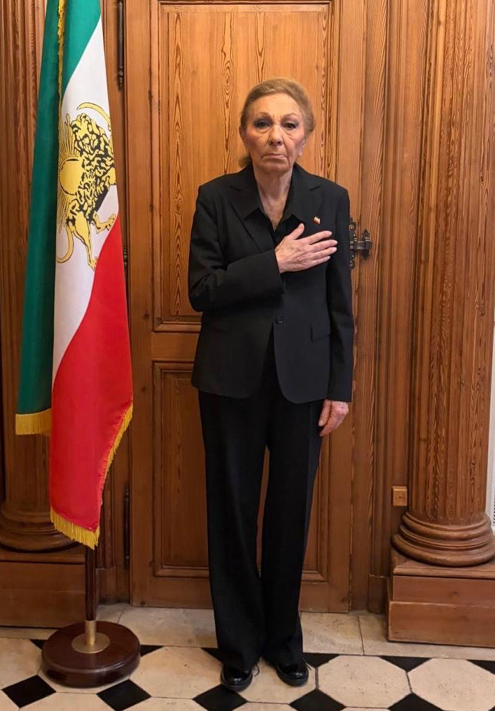 شهبانو فرح پهلوی: زخمی عمیق بر جان ایران نشسته و ما را به همدلی و انسانیت فرا می‌خواند