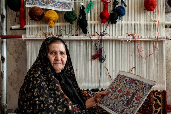 فروپاشی صنعت فرش دستباف ایران زیر فشار تحریمها و سیاستهای ارزی جمهوری اسلامی