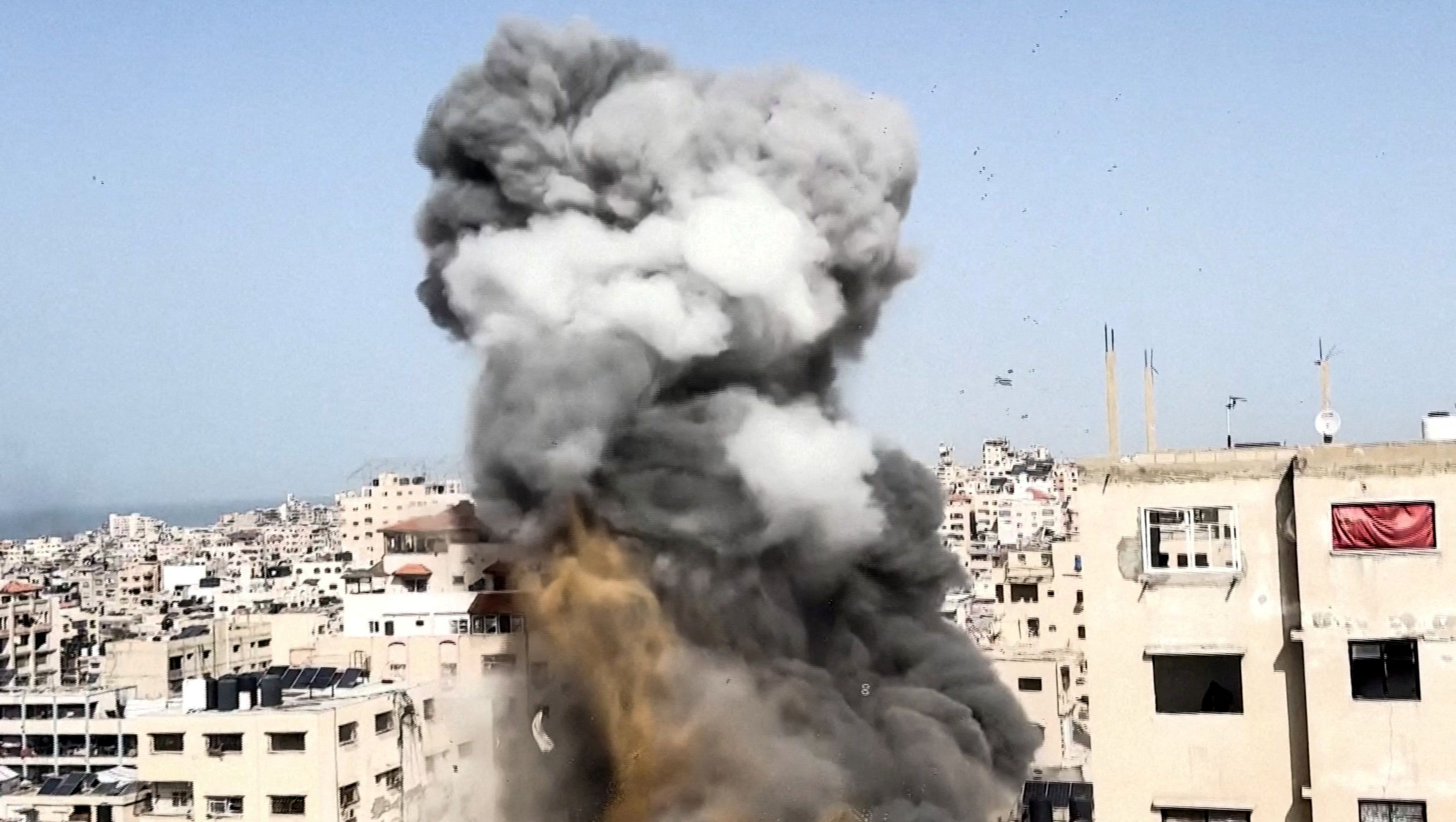 حملات هوایی اسرائیل به نوار غزه ۲۷ کشته بر جای گذاشت