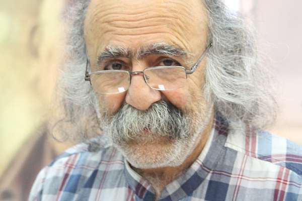 Iranian Regime Re-Arrests Prominent Journalist