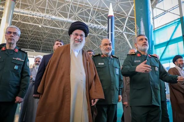 عضو في لجنة "الأمن القومي" الإيرانية: 50 ألف أميركي في مرمى نيراننا