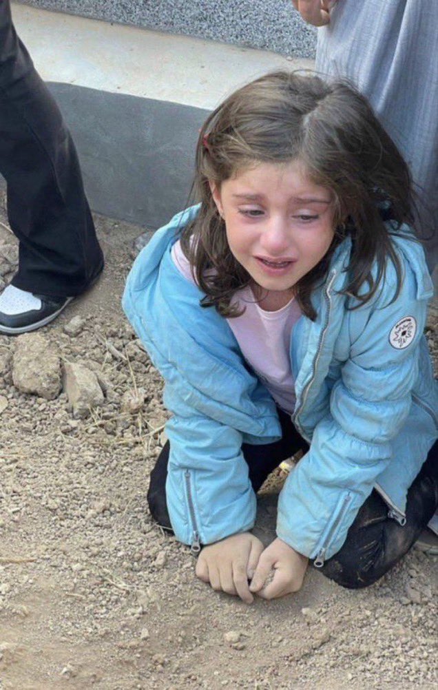 برادر فرشته احمدی: خواهرم به ضرب گلوله جمهوری‌اسلامی به «شهادت» رسیده است